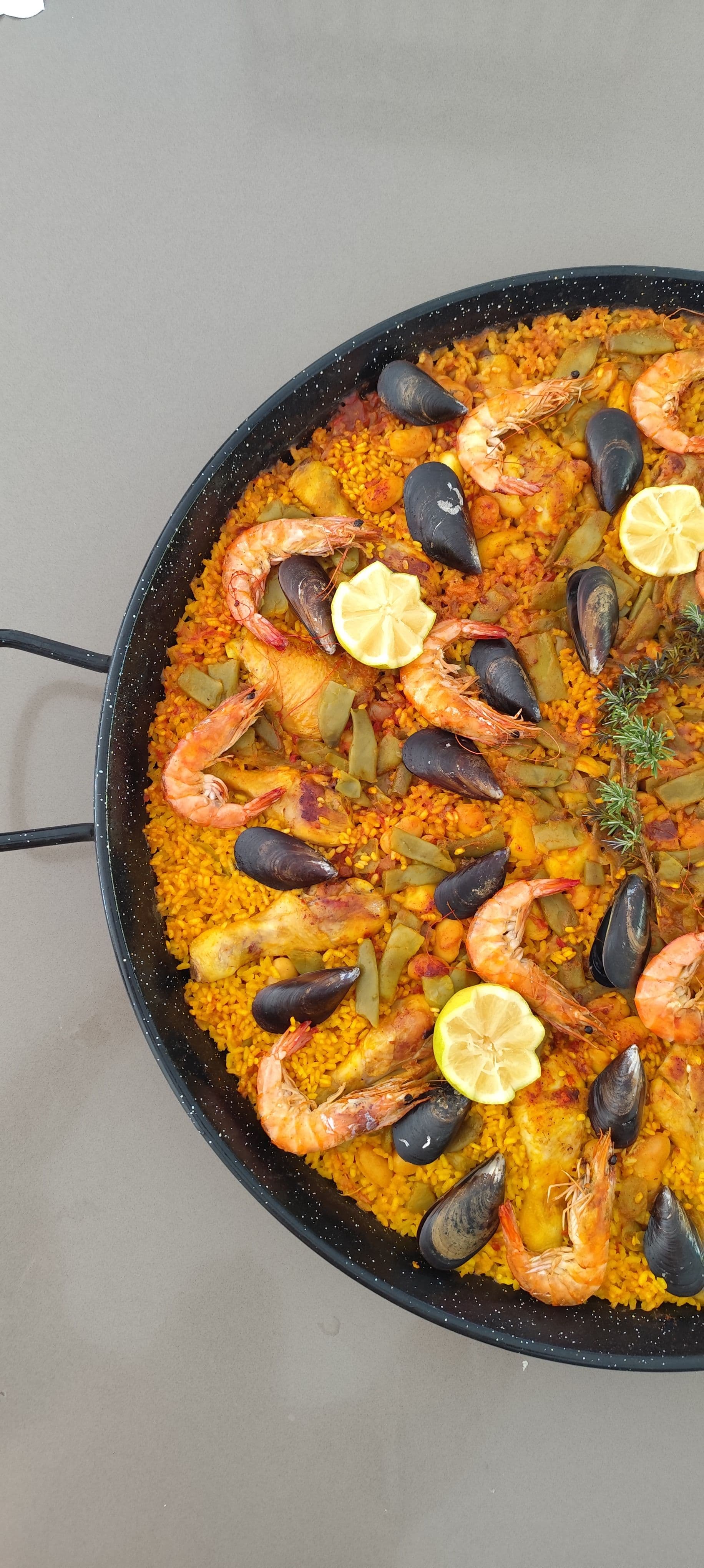 Paella mixta